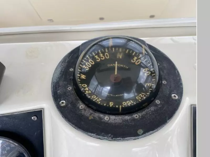 1990 Egg Harbor Golden Egg