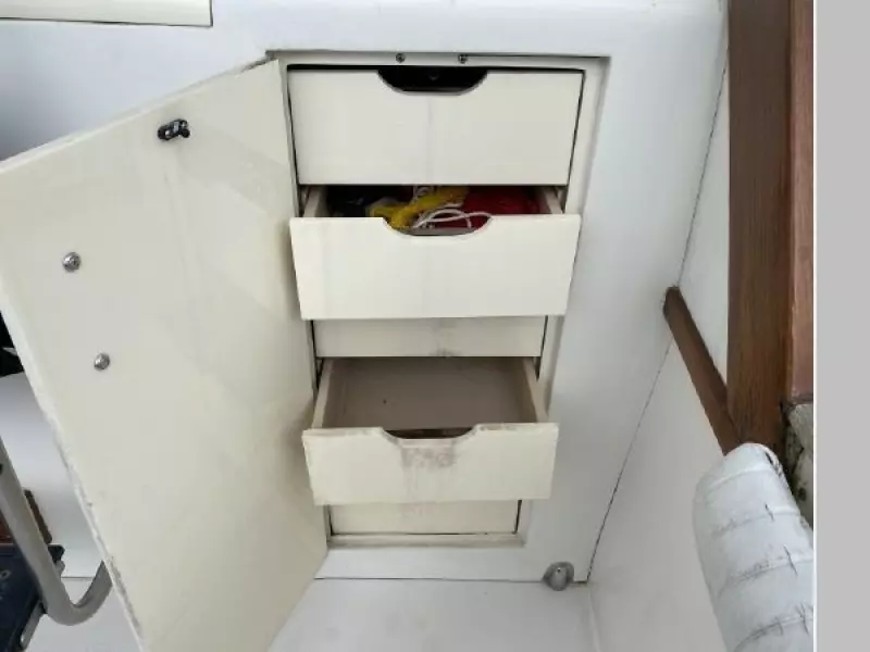 1990 Egg Harbor Golden Egg