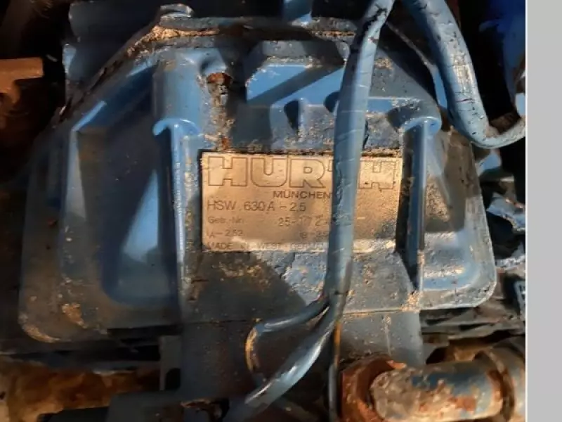 1990 Egg Harbor Golden Egg