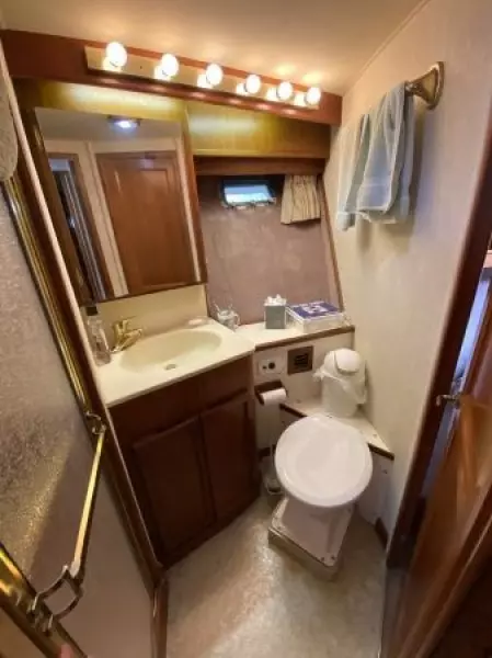 1990 Egg Harbor Golden Egg