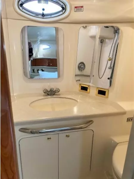 2000 Sea Ray 380 Aft Cabin