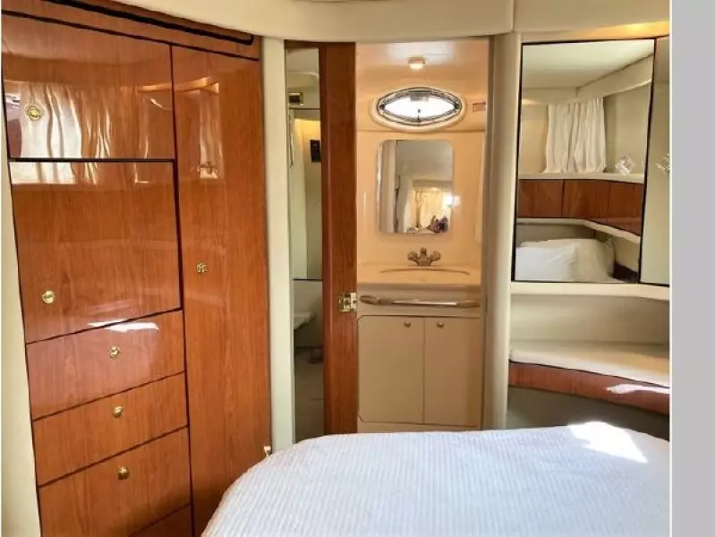 2000 Sea Ray 380 Aft Cabin