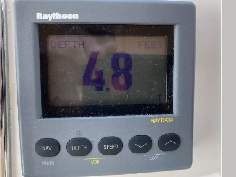 2000 Sea Ray 380 Aft Cabin