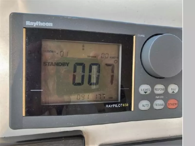 2000 Sea Ray 380 Aft Cabin