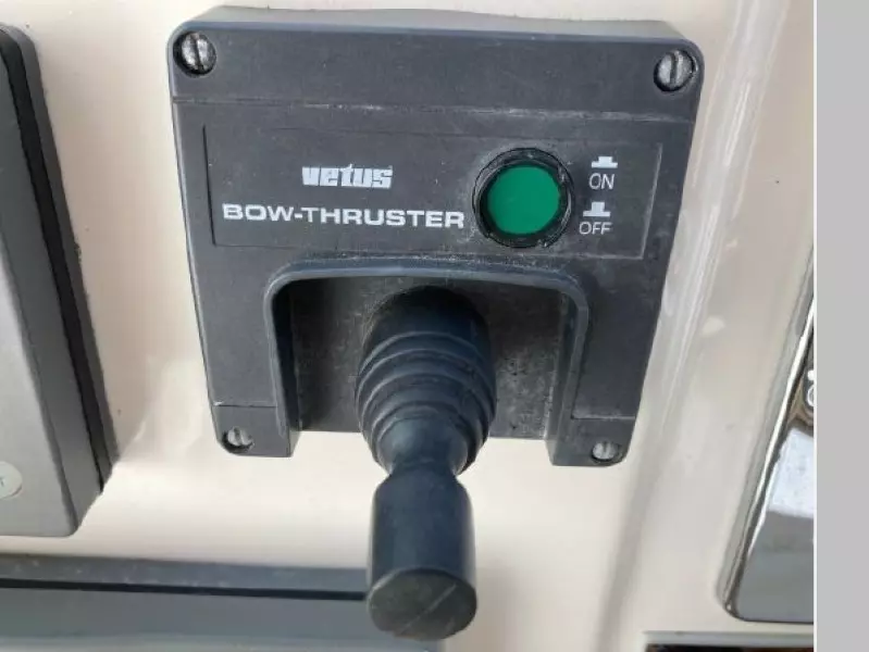 2000 Sea Ray 380 Aft Cabin