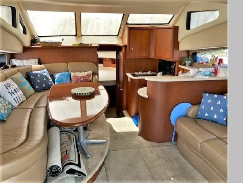 2005 Silverton 38 Sport Bridge