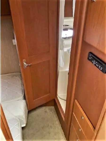 2005 Silverton 38 Sport Bridge