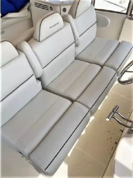 2005 Silverton 38 Sport Bridge