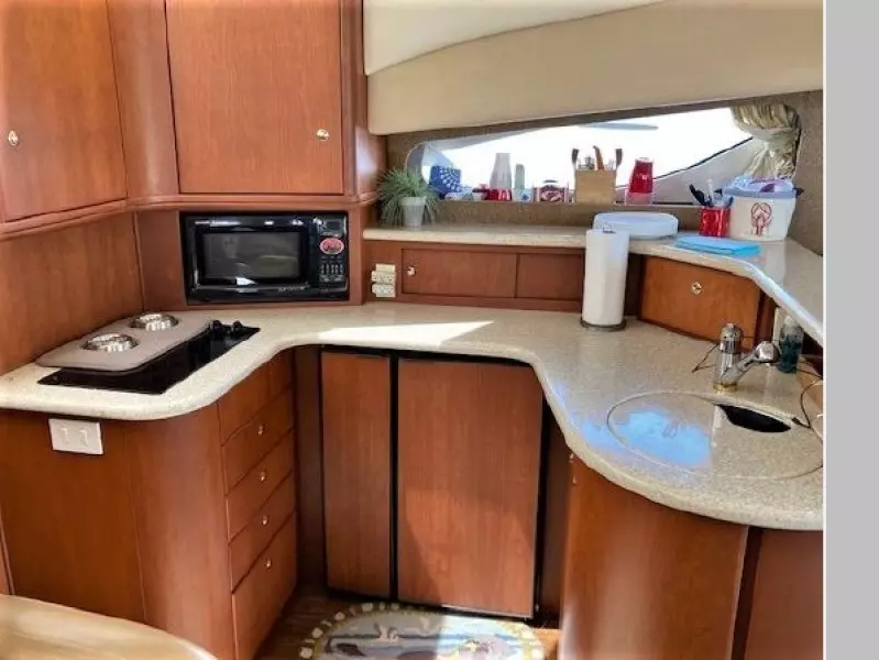 2005 Silverton 38 Sport Bridge