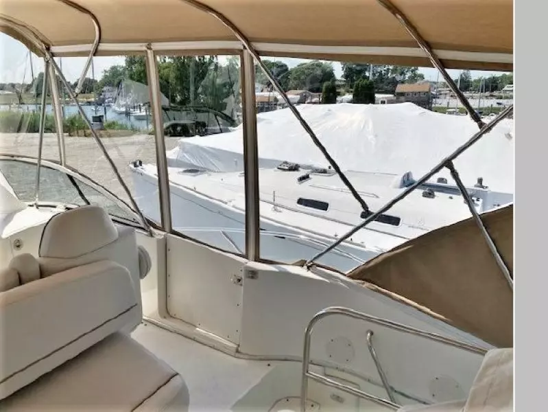 2005 Silverton 38 Sport Bridge