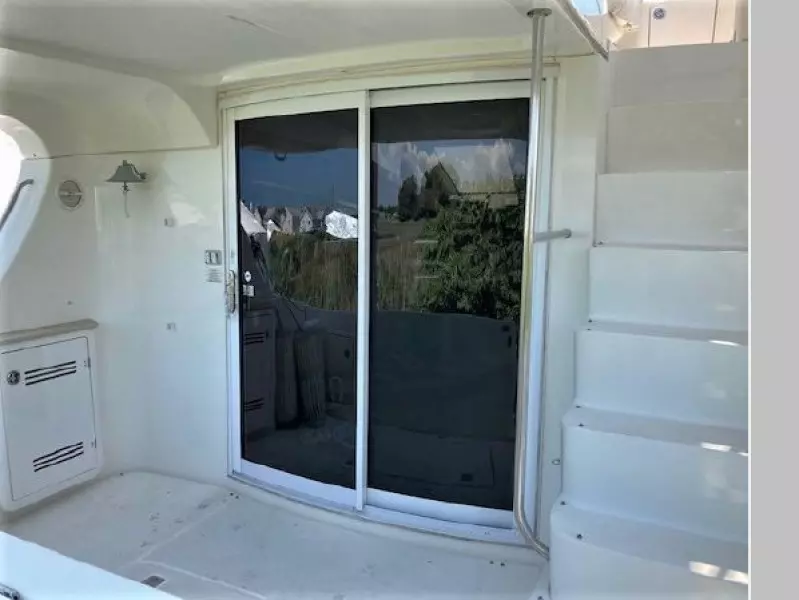 2005 Silverton 38 Sport Bridge