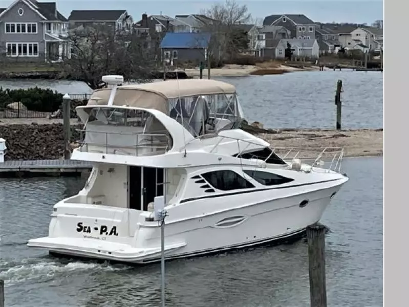 2005 Silverton 38 Sport Bridge