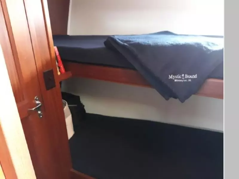 1980 Hatteras Convertible