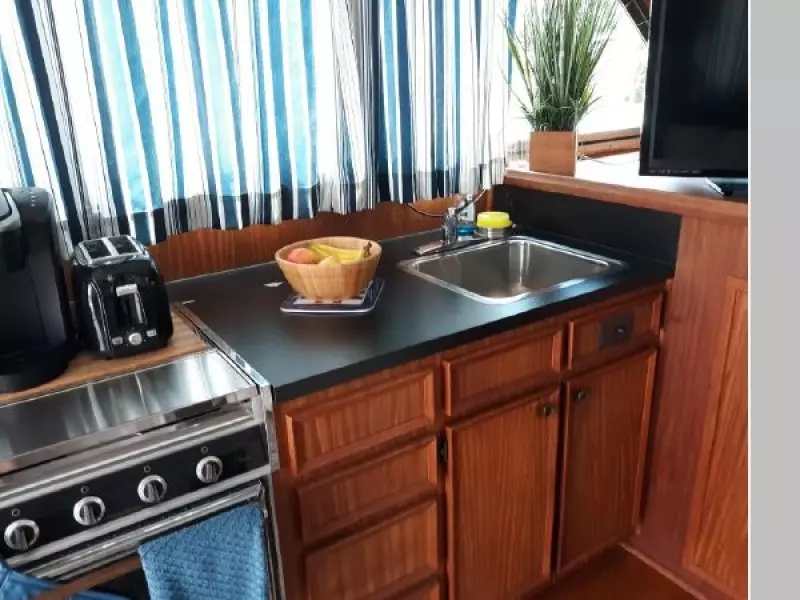 1980 Hatteras Convertible