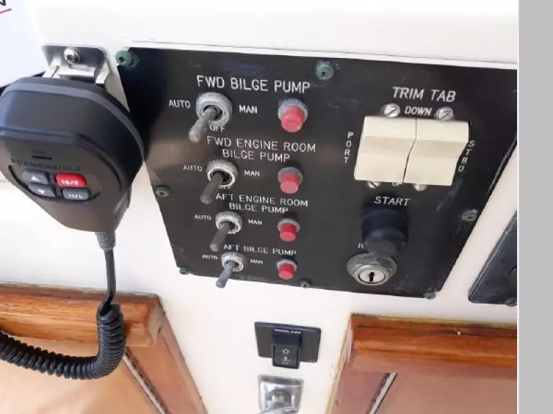 1980 Hatteras Convertible