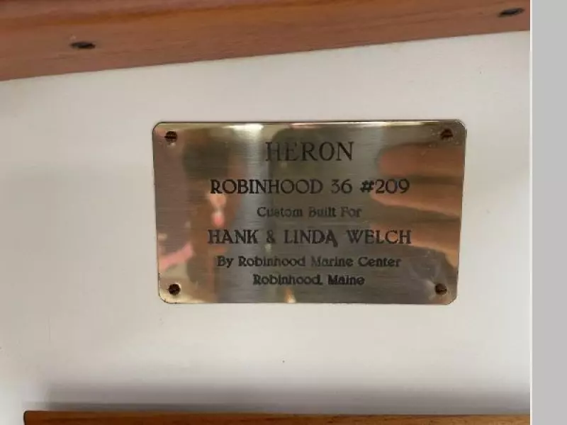 2001 Cape Dory Robinhood 36