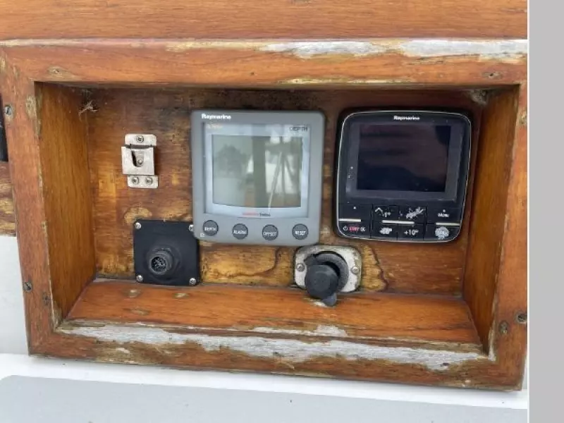 2001 Cape Dory Robinhood 36