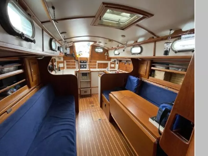 2001 Cape Dory Robinhood 36