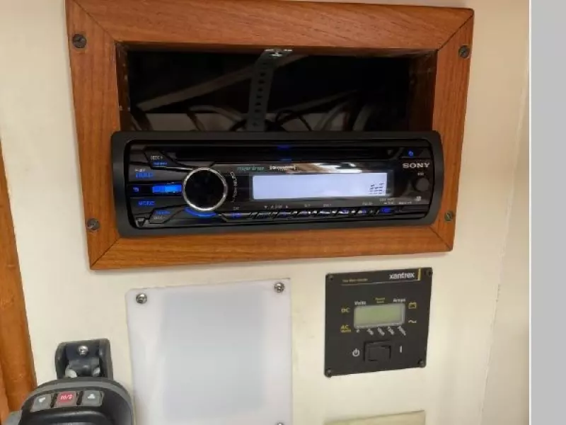 2001 Cape Dory Robinhood 36