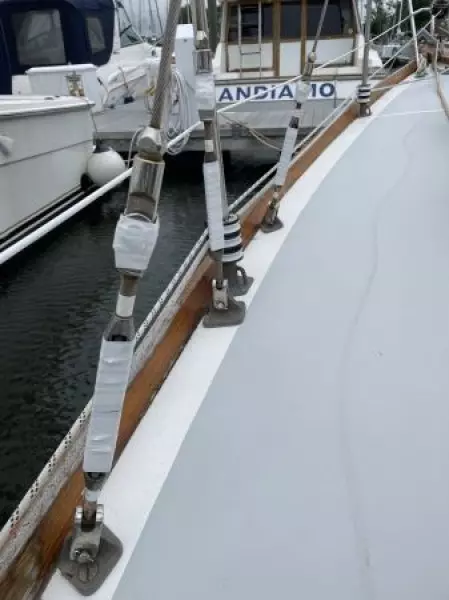 2001 Cape Dory Robinhood 36