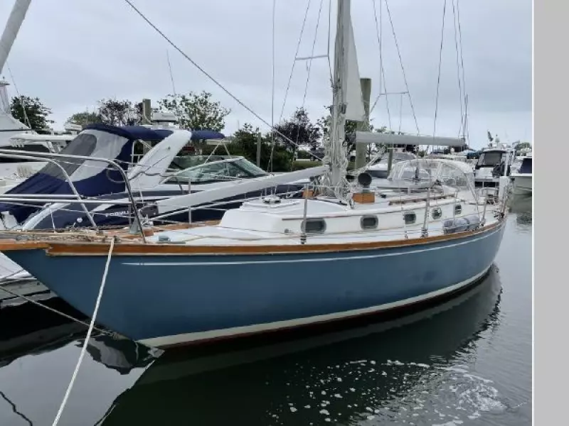 2001 Cape Dory Robinhood 36