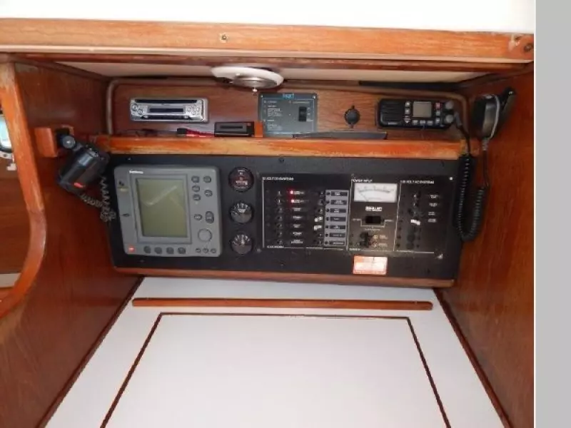 1987 Irwin Citation 35