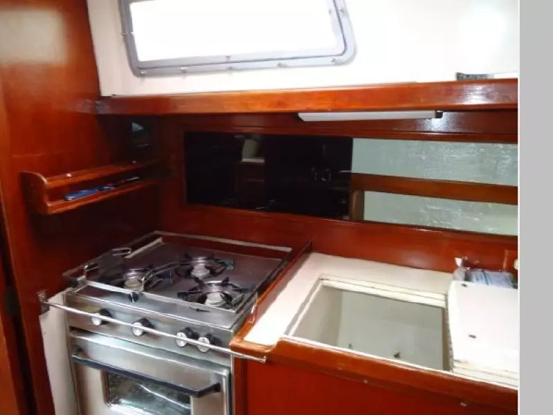 1980 Hinterhoeller Niagara 35