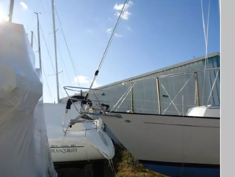 1980 Hinterhoeller Niagara 35