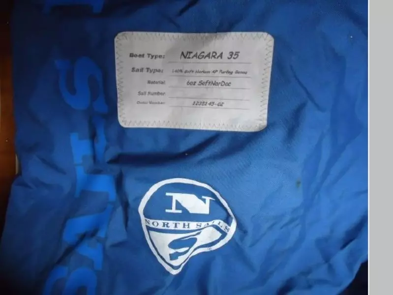 1980 Hinterhoeller Niagara 35