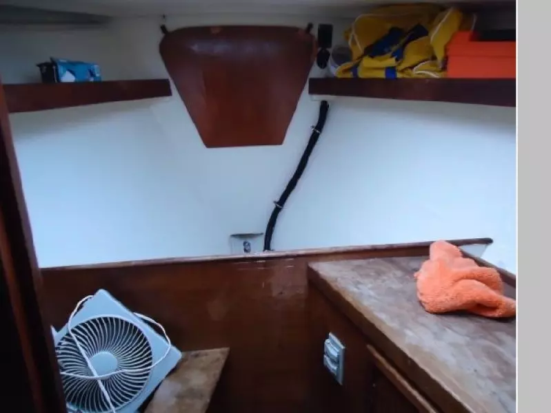 1980 Hinterhoeller Niagara 35