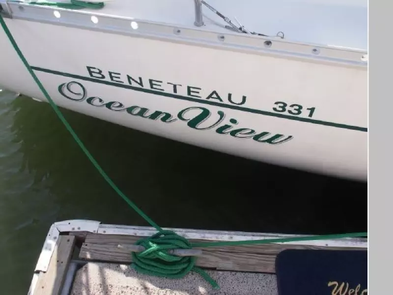 2004 Beneteau 331
