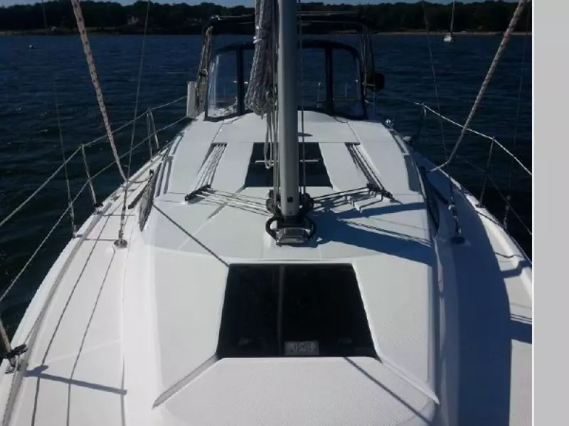 2013 Hunter 33