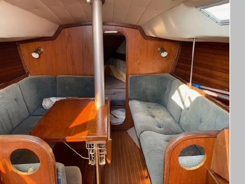 1982 Beneteau First 32.5