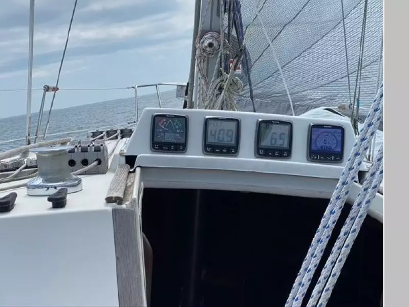 1982 Beneteau First 32.5