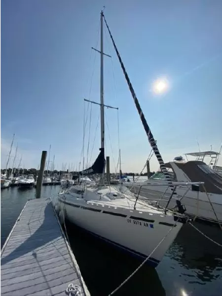 1982 Beneteau First 32.5