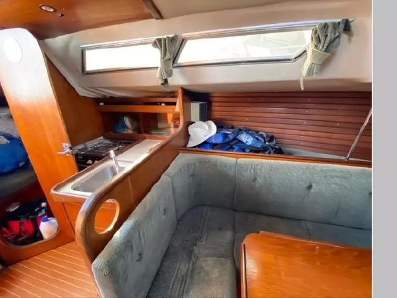 1982 Beneteau First 32.5