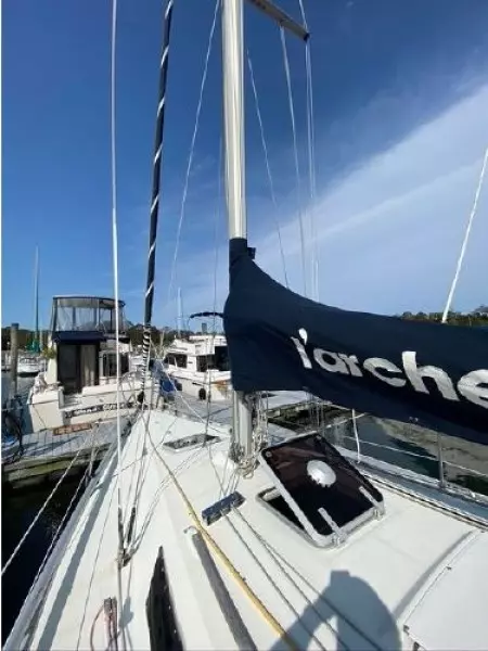 1982 Beneteau First 32.5