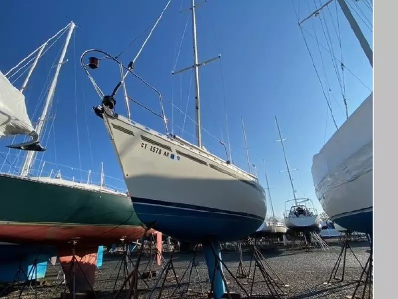 1982 Beneteau First 32.5