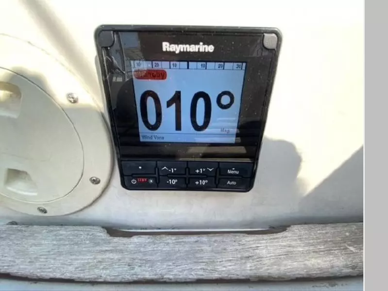 1982 Beneteau First 32.5