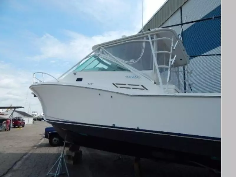 2001 Cabo 31 Express