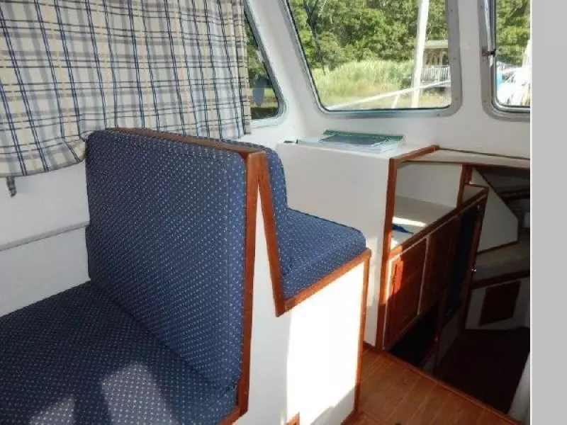 2006 Eastern Casco Bay Flybridge 31