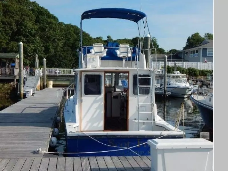 2006 Eastern Casco Bay Flybridge 31