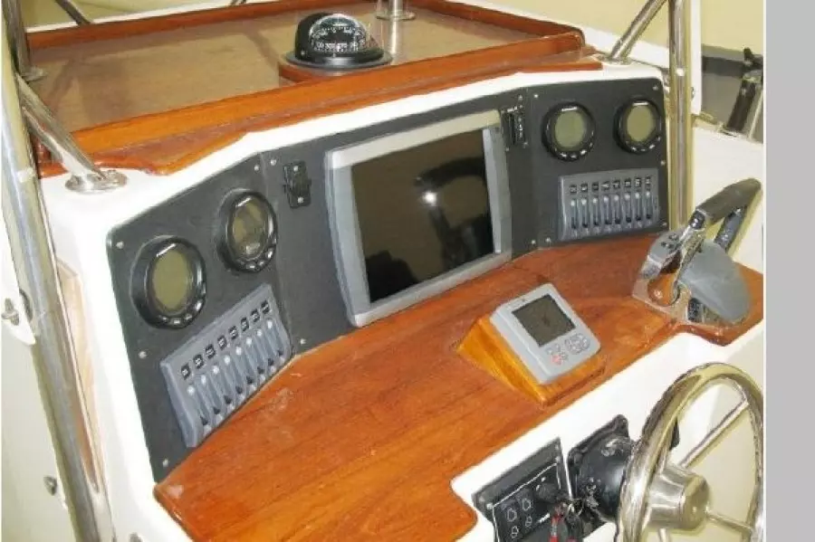 1990 Ocean Master 31 CC