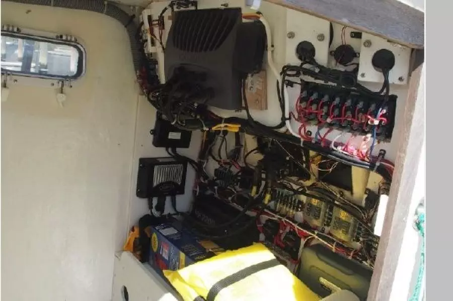 1990 Ocean Master 31 CC