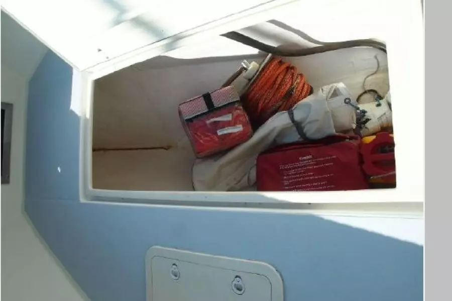 1990 Ocean Master 31 CC