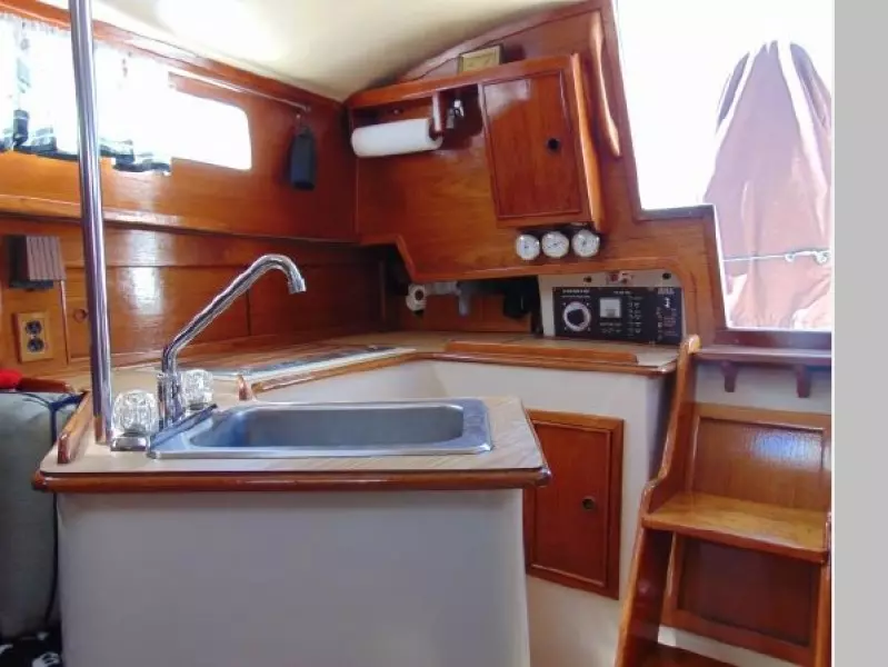 1981 Irwin Performance Sloop