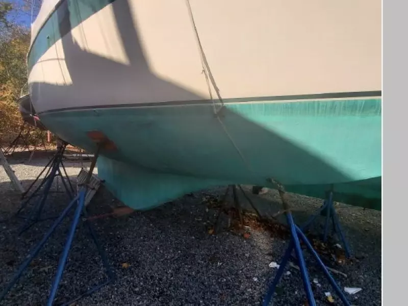 1985 Victoria 30