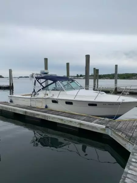 1989 Tiara Yachts Open