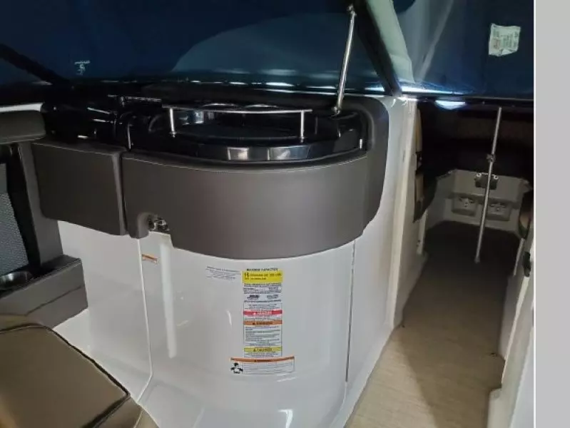 2018 Sea Ray SLX 250