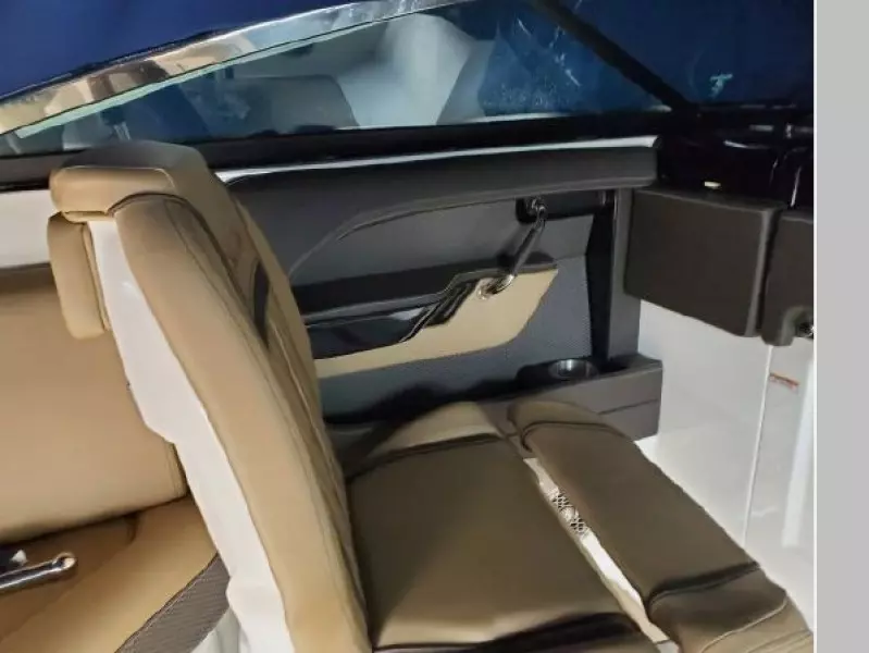 2018 Sea Ray SLX 250